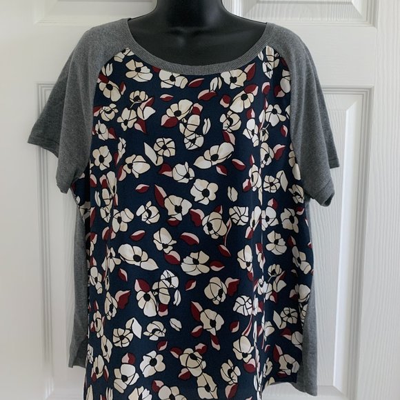 Ann Taylor Women´s Top Blouse, Size L - Picture 5 of 12